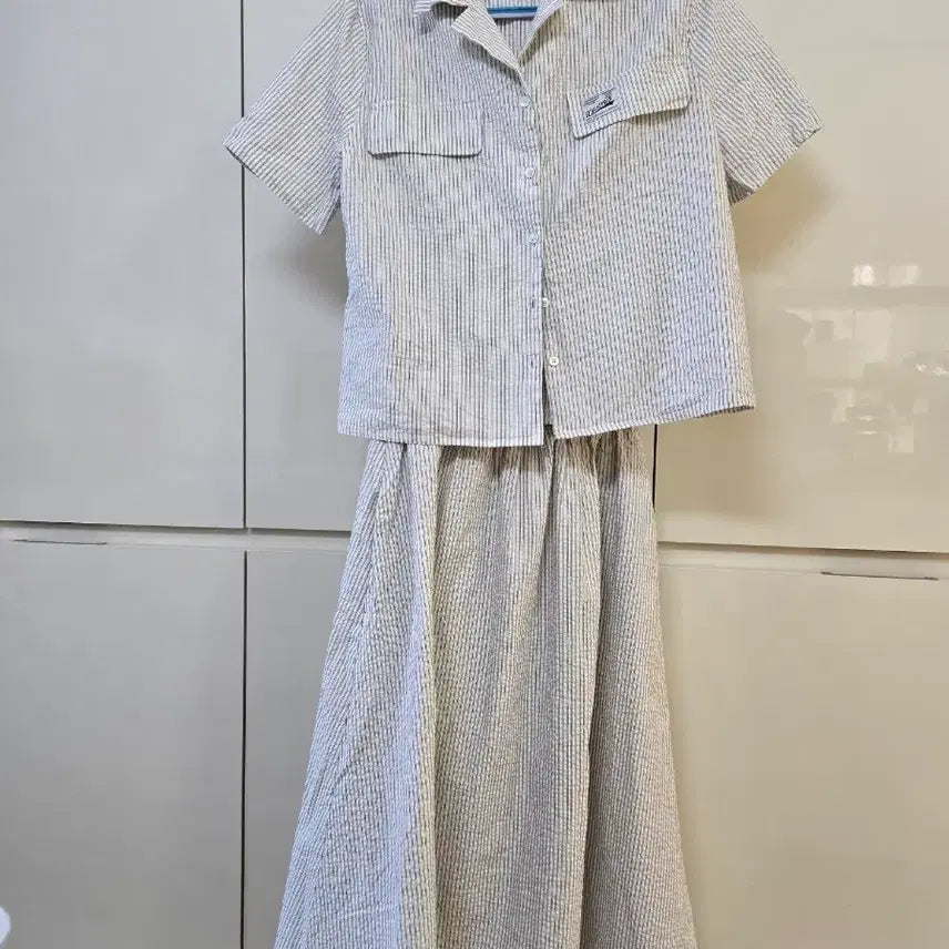 [BUNJANG] Striped Short Sleeve Shirt and Skirt Set / 스트라이프 반팔 셔츠 스커트 세트