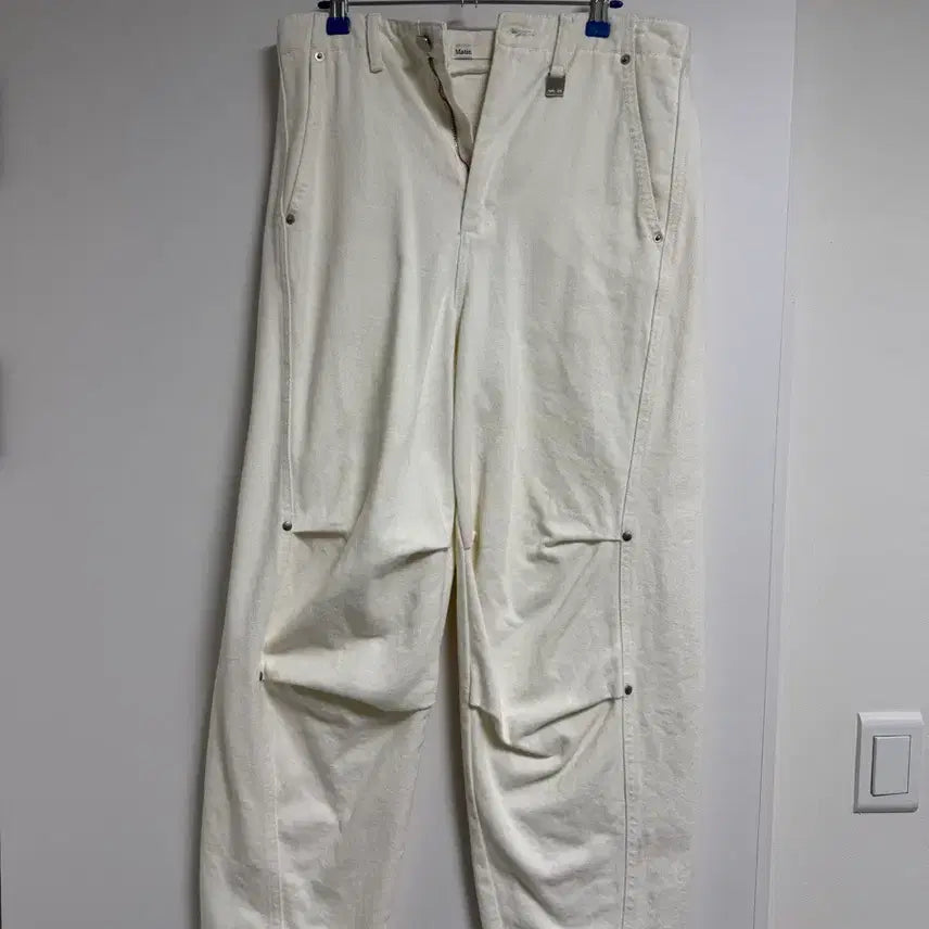 [BUNJANG] Matinkim Curved Panel Denim Pants White / 마뗑킴 커브드 패널 데님 팬츠 화이트