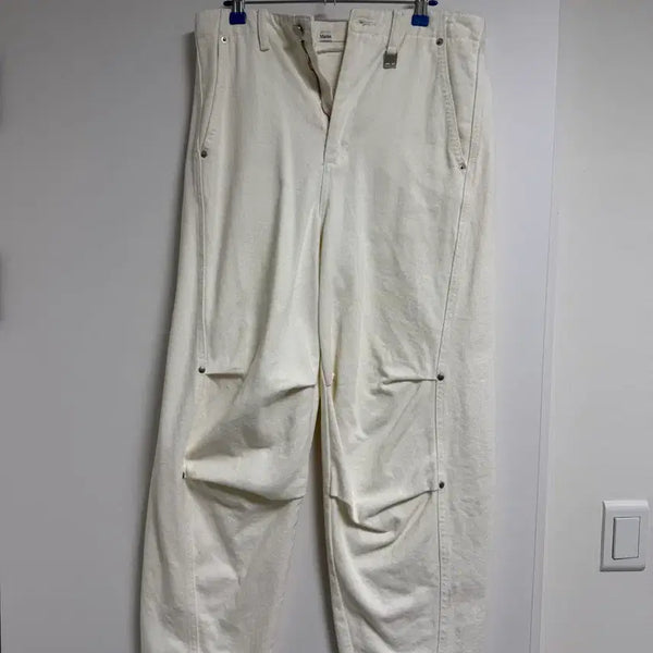 [BUNJANG] Matinkim Curved Panel Denim Pants White / 마뗑킴 커브드 패널 데님 팬츠 화이트