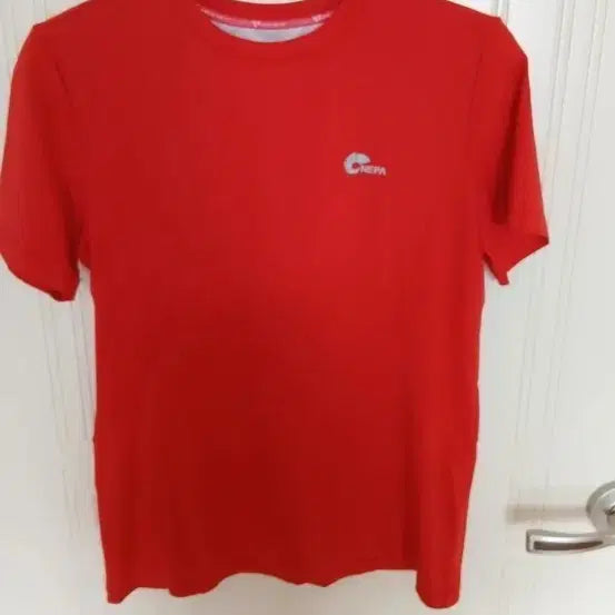 [BUNJANG] NEPA Red Short-Sleeve T-Shirt (Women's Size 95) / 네파 NEPA 빨간색 반팔 티셔츠 95