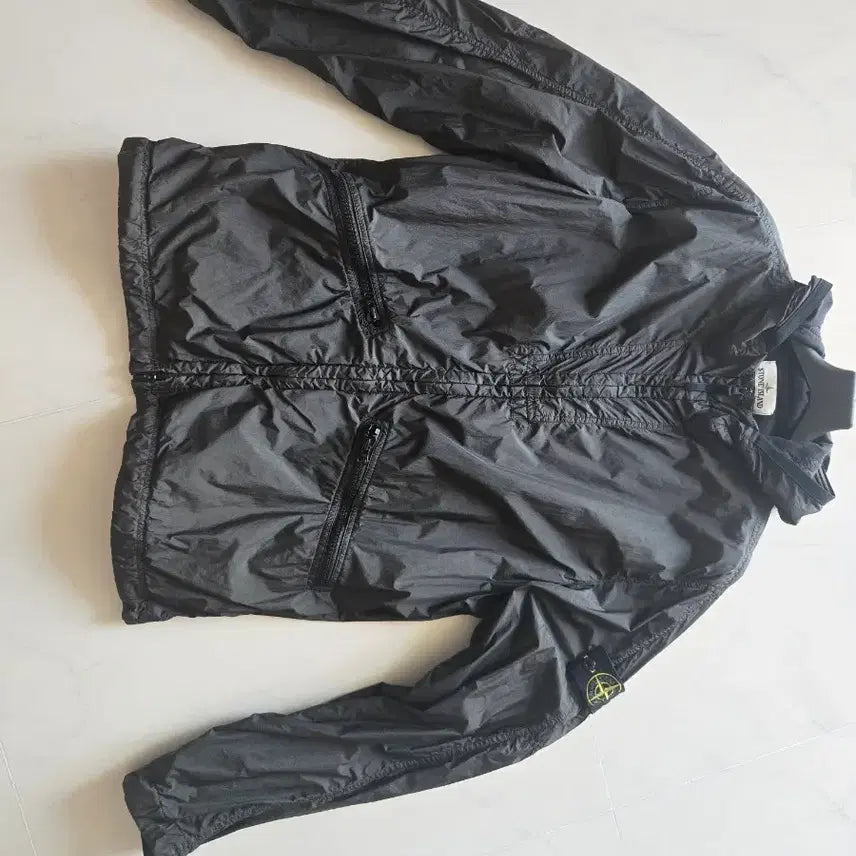 [BUNJANG] Stone Island Black Windbreaker Jacket / 스톤아일랜드 블랙 바람막이 자켓