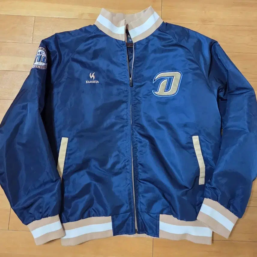 [BUNJANG] NC Dinos Kamista Authentic Spring/Autumn Jacket Size 110 / NC 다이노스 카미스타 어센틱 춘추 자켓 110사이즈