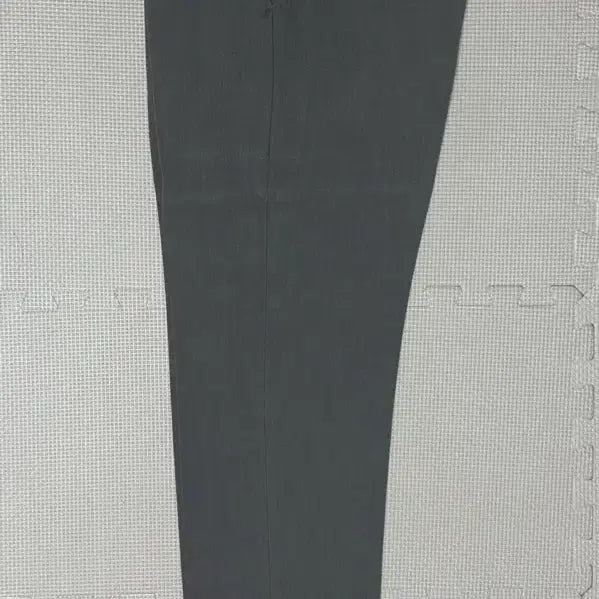 [BUNJANG] Jiyeuke Pants (Size 82) / 지이크 바지(82사이즈)