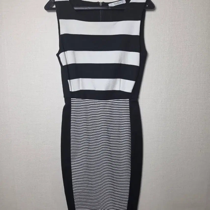 [BUNJANG] Max Mara Black/White Stripe Midi Dress / (38) [MAX MARA ] 막스마라 블랙/화이트 스트라이프 원피스
