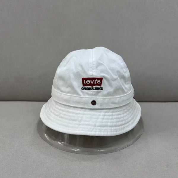 [BUNJANG] Levi's Red Tab White Cotton Bucket Hat / 리바이스 레드탭 화이트 버킷햇 모자