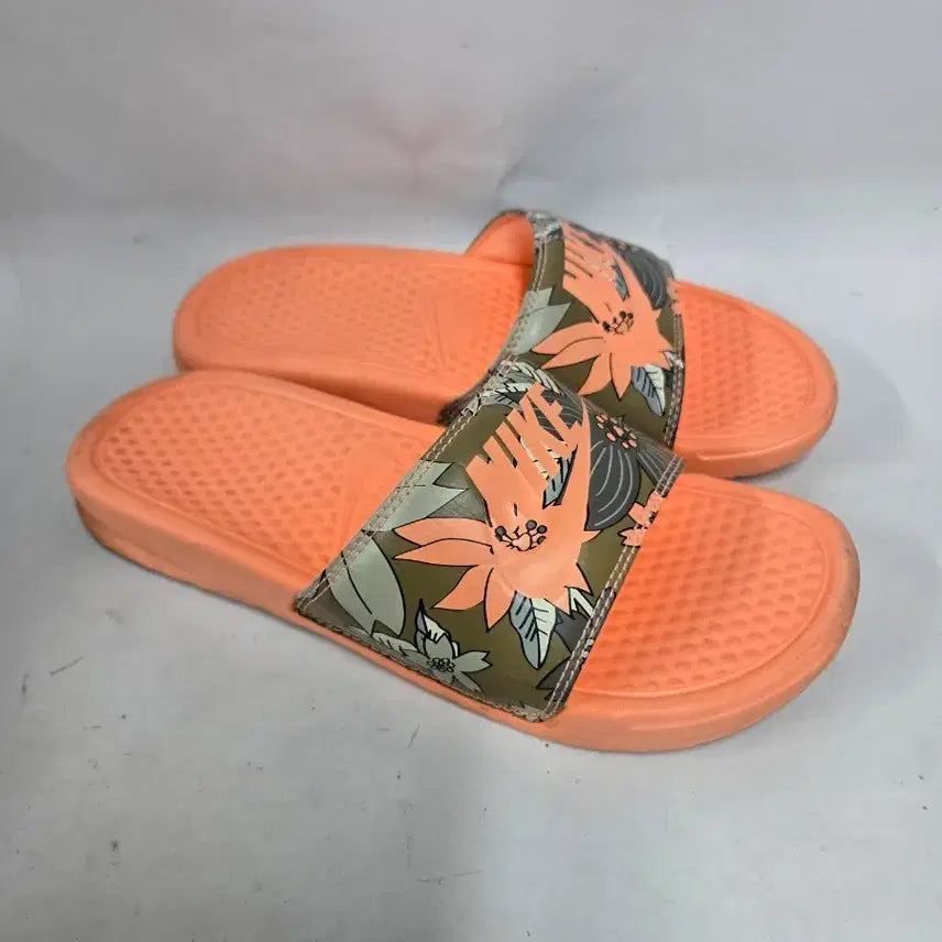 [BUNJANG] Nike Floral Slides Orange US 7 / 나이키 꽃무늬 슬리퍼 오렌지240
