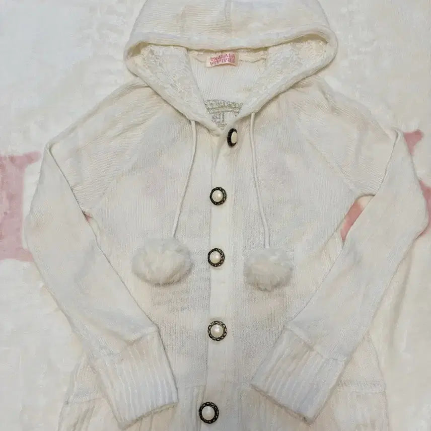 [BUNJANG] Tralala Pom Pom Knit Cardigan Ivory / 교/판) 트랄라라 폼폼 니트 가디건 tralala 아이보리 갸루 리즈리사
