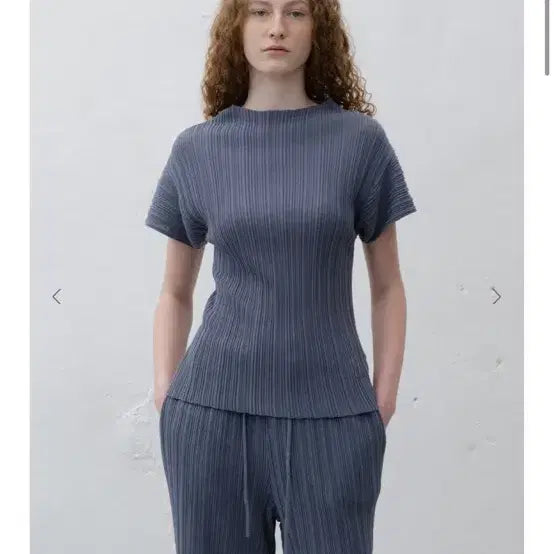 [BUNJANG] LE17SEPTEMBRE Pleats Mockneck Short Sleeve Top Ash Blue / 르셉템버 플리츠 탑 PLEATS MOCKNECK 애쉬블루