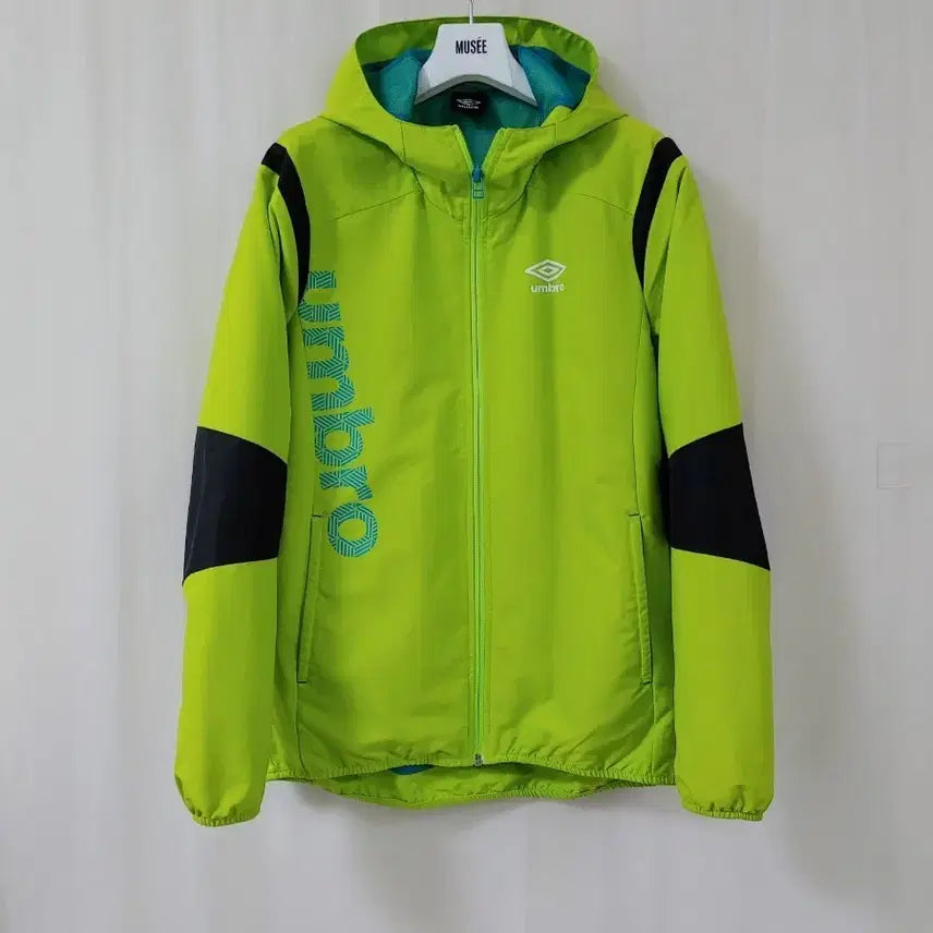 [BUNJANG] Umbro Unisex Hooded Windbreaker Jacket / [엄브로]공용.바람막이 후드자켓 최상급