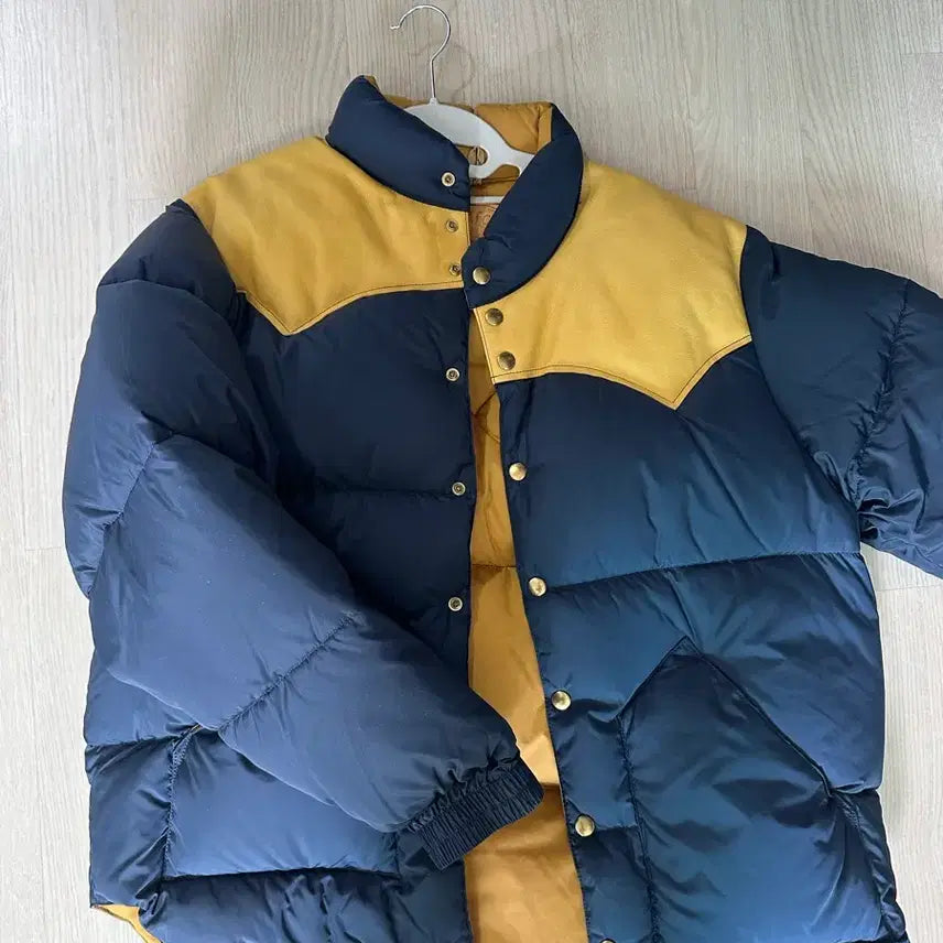 [BUNJANG] Rocky Mountain Featherbed Down Jacket Navy / [44/1회착] 로키마운틴페더배드 다운자켓 네이비