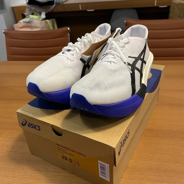 [BUNJANG] Asics Metaspeed Sky Tokyo Running Shoes / 아식스 메타스피드 스카이 도쿄 런닝화 1013A162101