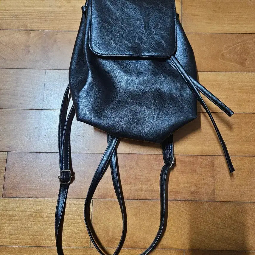 [BUNJANG] Black Mini Leather Backpack / 블랙 미니 가죽 백팩