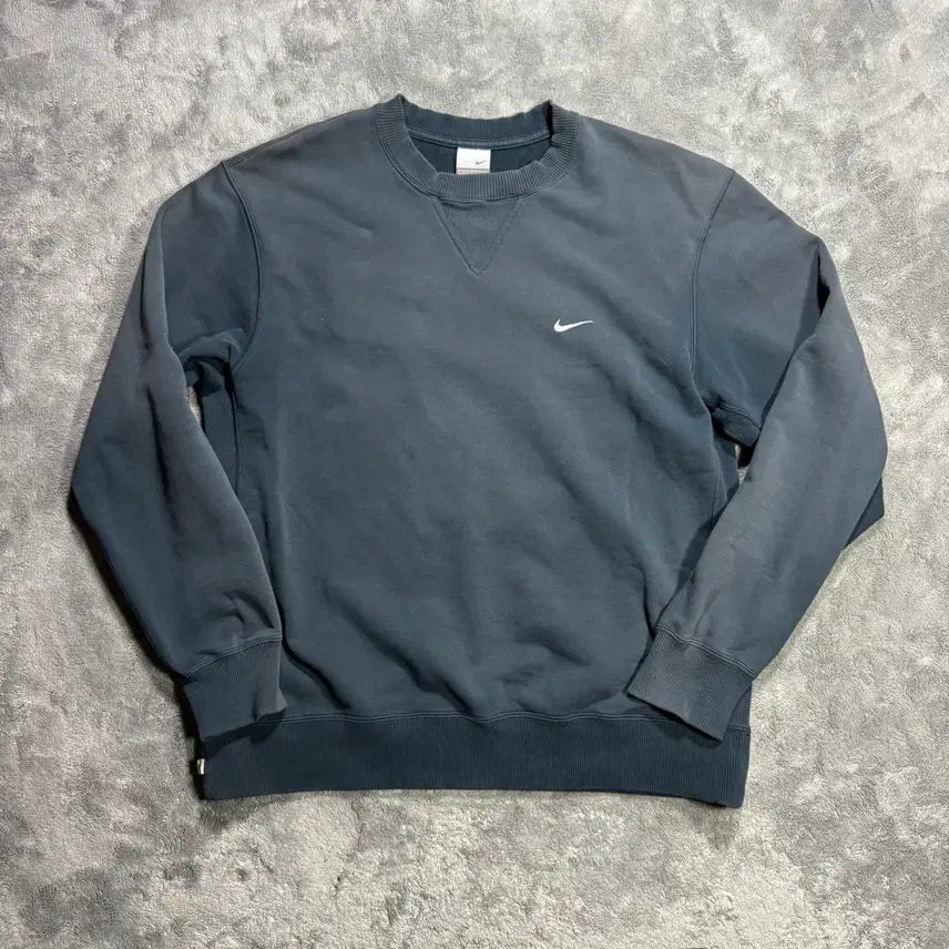 [BUNJANG] Nike Swoosh Navy Sweatshirt L / 나이키 스우시 네이비 맨투맨