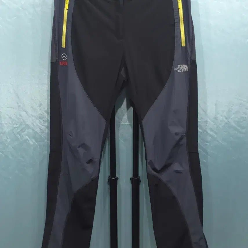 [BUNJANG] The North Face Women's Matrix Pants (Size 27-28) / 노스페이스 등산 여성 매트릭스 팬츠 27-28