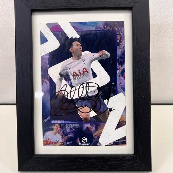 [BUNJANG] Son Heung-min Autographed Framed Photo (Authenticated) / 토트넘 손흥민 친필싸인 액자 (인증) 마지막 가격 내림