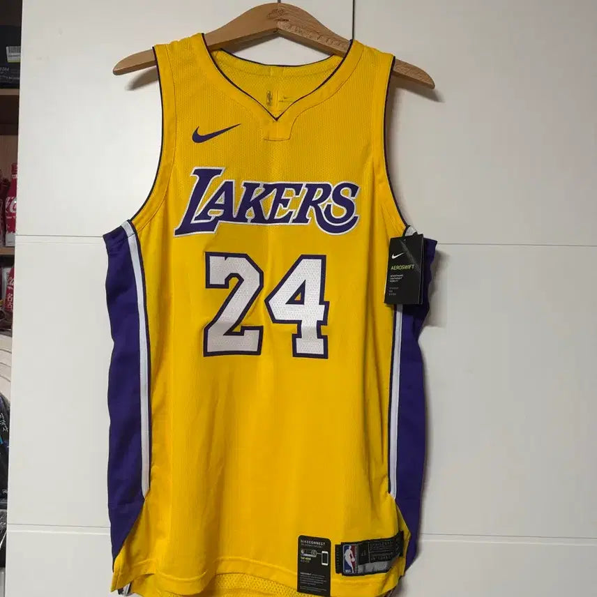 [BUNJANG] Nike Kobe 24 Authentic Jersey Yellow L / 나이키 / 코비 24 어센틱 저지 옐로우 / L (48)