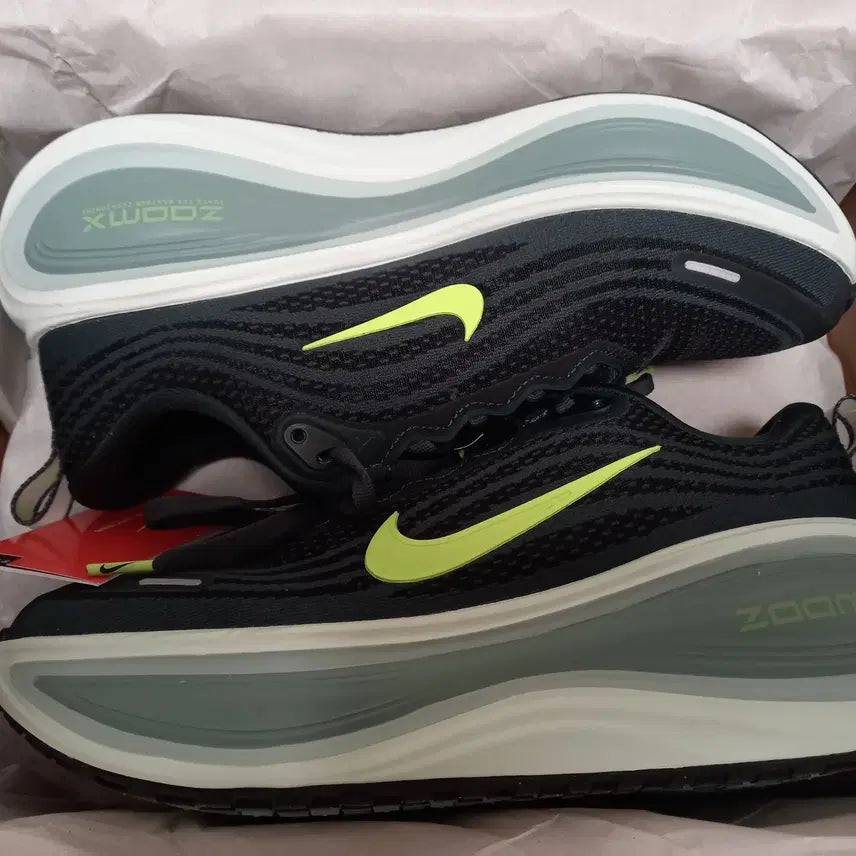 [BUNJANG] Nike Vomero Plus Nike Korea Tag New / [260] 나이키 보메로 플러스 나이키 코리아 택채 새제품 판매합니다.