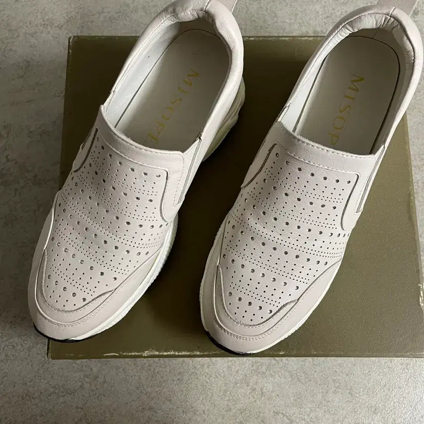 [BUNJANG] MISOFE Women's Leather Slip-on Ivory / 매장가 30만원대 미소페 여성 가죽 슬립온 아이보리