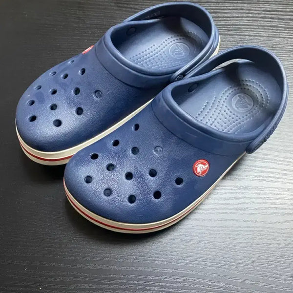 [BUNJANG] Crocs Navy Sandals Size M6 W8 / 크록스 네이비 샌들 M6 W8 사이즈