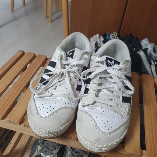 [BUNJANG] Adidas Centennial 85 Low White/Black Sneakers (US 9) / 아디다스 센테니얼 85 로우 270