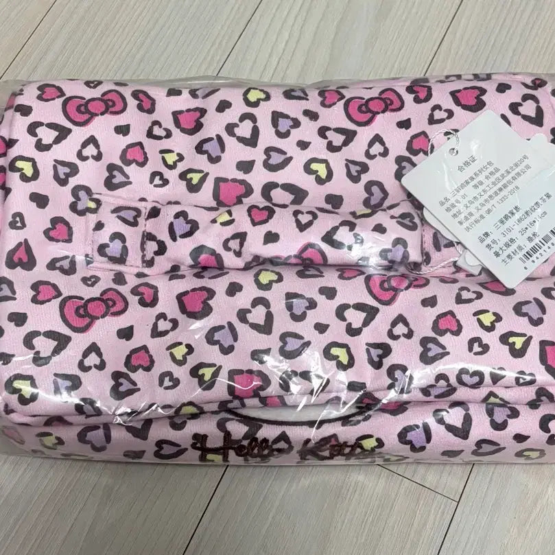 [BUNJANG] Sanrio Hello Kitty Leopard Pattern Pouch / 산리오 헬로키티 레오파드 패턴 파우치
