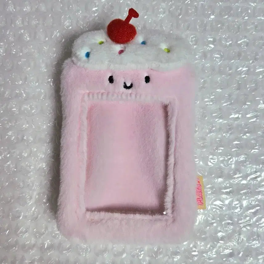 [BUNJANG] Pudding Soda Fur Photocard Holder Keychain / 푸딩 소다 털 포카홀더 키링 양도 판매