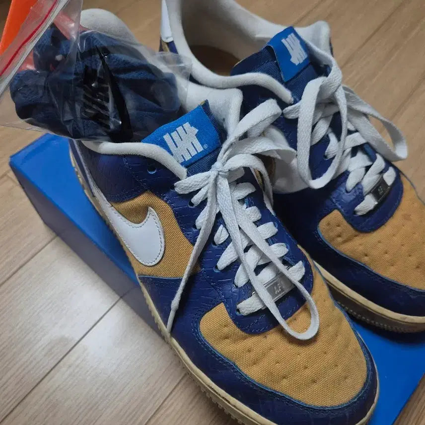 [BUNJANG] Nike x Undefeated Dunk Low / 나이키 덩크X언디핏 265