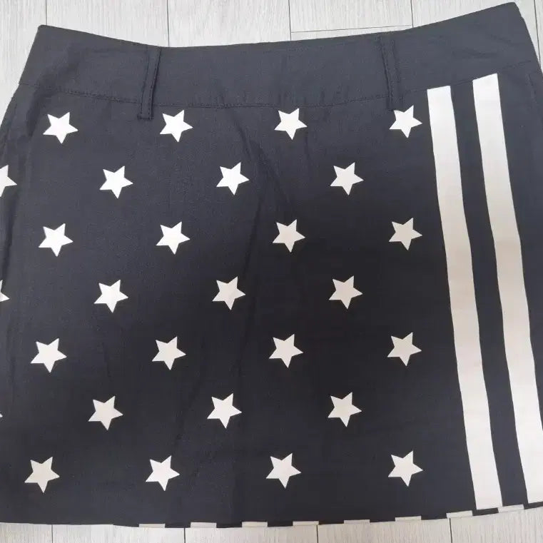 [BUNJANG] Lynx Golf Skirt (Waist 67cm) / 링스골프치마 67cm