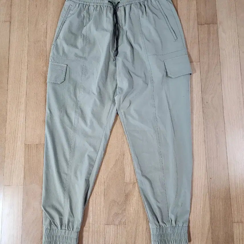 [BUNJANG] Il Corsso Cargo Jogger Pants Khaki (Size 33-34) / 일꼬르소 카고 조거팬츠(33~34) 카키색