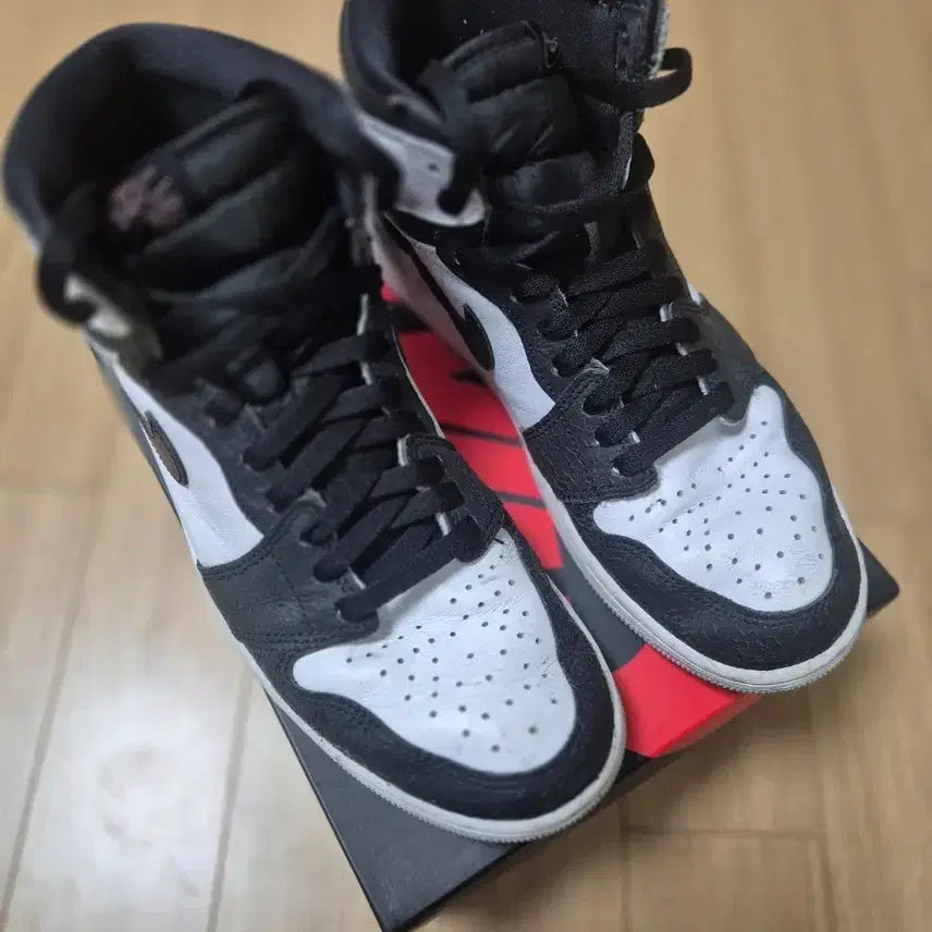 [BUNJANG] Air Jordan 1 High OG Coral Men's / 조던 하이1 OG 코랄 265
