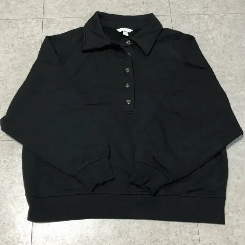 [BUNJANG] H&M Black Fleece Sweatshirt / H&M 카라 기모 맨투맨 블랙