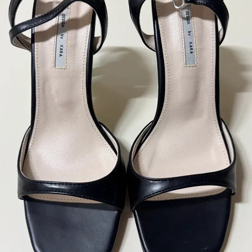 [BUNJANG] Black Strap Heeled Sandals / 새상품, 무료배송) 블랙 스트랩 샌들 힐