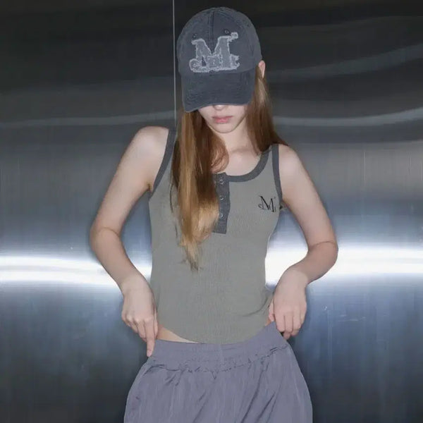 [BUNJANG] Mocent Color-Block Button Ribbed Cropped Tank Top Khaki / 무센트 배색 버튼 크롭 골지 나시 카키