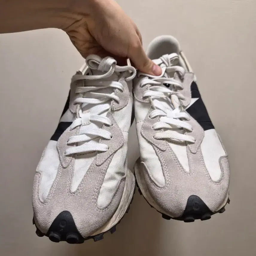 [BUNJANG] New Balance 327 Sneakers (Size 280) / 뉴발란스 327 280