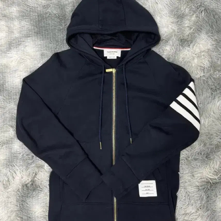 [BUNJANG] Thom Browne Navy 4-Bar 3-Size Zip-Up Hoodie / 25ss) 톰브라운 네이비 4-바 3사 후드집업