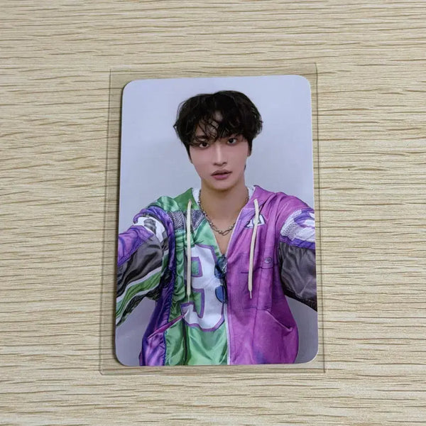 [BUNJANG] Aniteez ATEEZ Seonghwa Photocard / 애니티즈 에이티즈 성화 턱받이 포카 포토카드 aniteez ateez