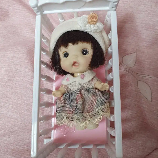 [BUNJANG] Baby Doll with Bob Haircut and Bed Set / 단발 아기인형+침대포함