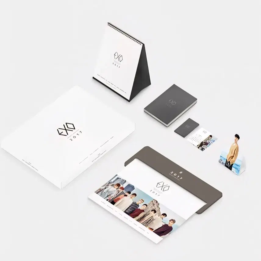 [BUNJANG] EXO 2017 Season's Greetings Full Set + Baekhyun Autograph / 엑소 EXO 2017 시즌 그리팅 풀세트 + 백현 친필사인