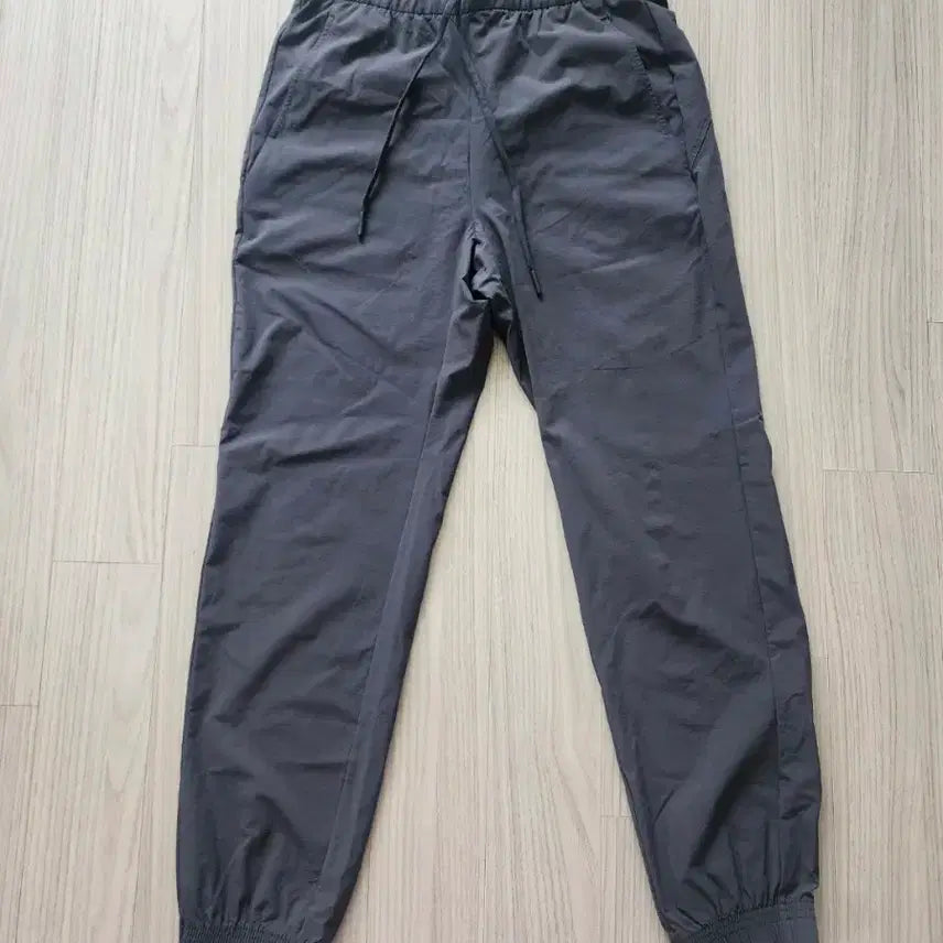 [BUNJANG] Andar Airst Summer Slim Fit Jogger Pants / 안다르 에어스트 썸머 슬림핏 조거 팬츠