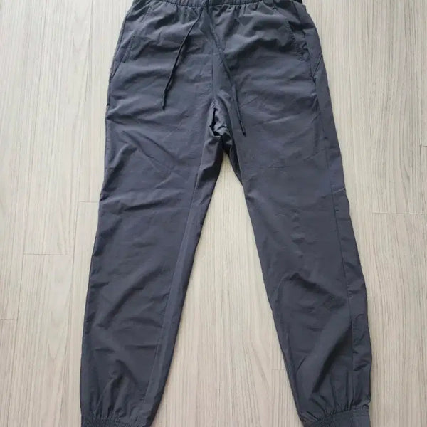 [BUNJANG] Andar Airst Summer Slim Fit Jogger Pants / 안다르 에어스트 썸머 슬림핏 조거 팬츠
