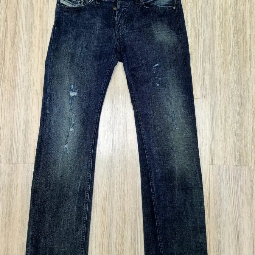 [BUNJANG] Diesel Viker 0081L Denim Jeans / 디젤 바이커 0081l 데님바지