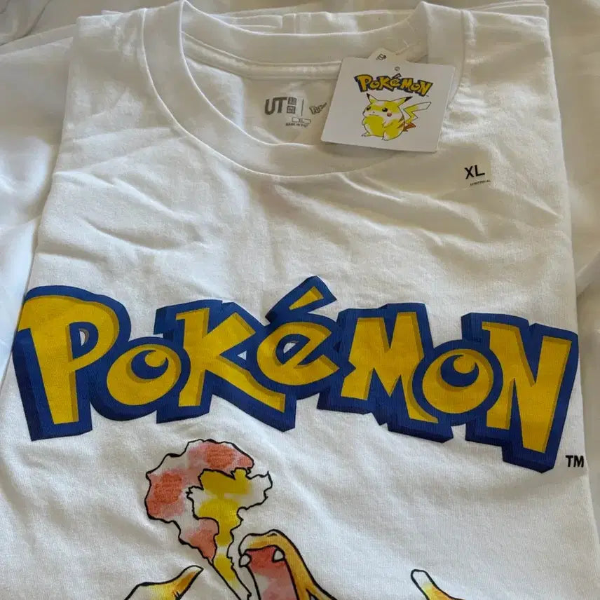 [BUNJANG] Uniqlo Pokemon Charizard T-Shirt XL / 유니클로 리자몽 포켓몬스터 티 XL 판매