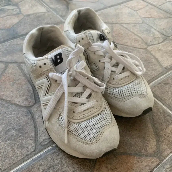 [BUNJANG] New Balance 574 Legacy White / 220 뉴발란스 574 레거시 화이트