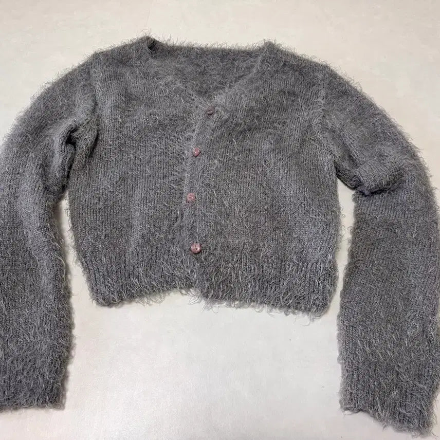 [BUNJANG] Angora Cropped Cardigan - Grey / 회색 앙고라 크롭 가디건