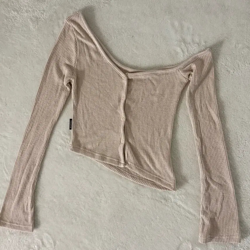 [BUNJANG] Threetimes One Shoulder Button Tee Beige / threetimes 쓰리타임즈 원숄더 버튼티 베이지