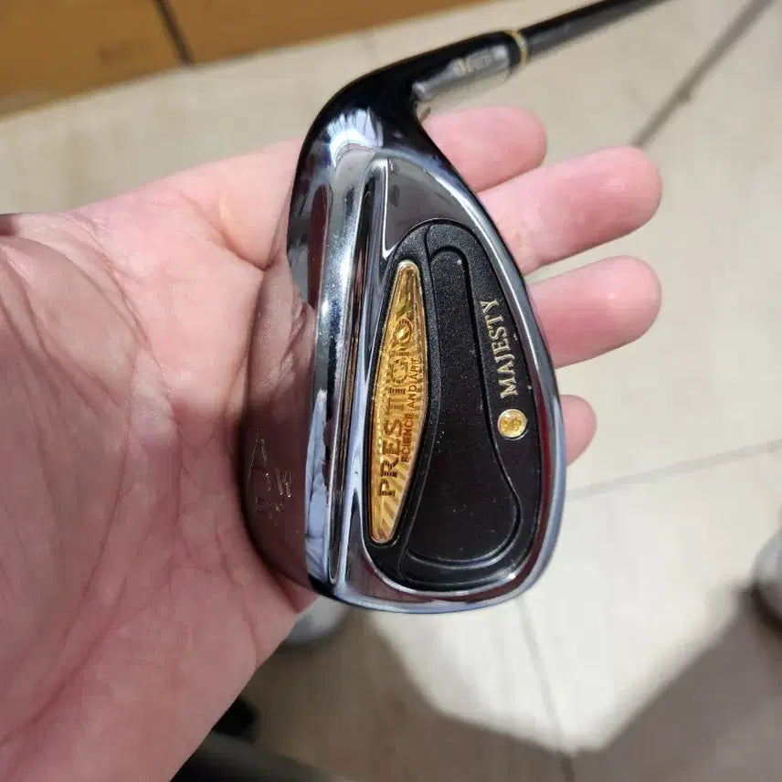 [BUNJANG] Majesty Prestigeo AW 51 Degree Wedge (R Shaft) / 마제스티프레스티지오 AW 51도 웨지 R대