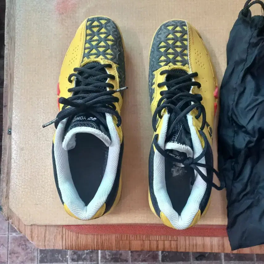 [BUNJANG] Yonex Badminton/Tennis Shoes 280mm Yellow / 요넥스 배드민턴화/테니스화 280mm 옐로우