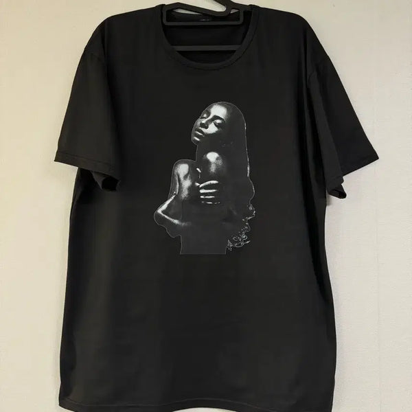 [BUNJANG] Sade Love Deluxe Bootleg Vintage Band T-Shirt Black Short Sleeve / 샤데이 SADE Love Deluxe 부틀렉 빈티지 밴드티 블랙 반팔