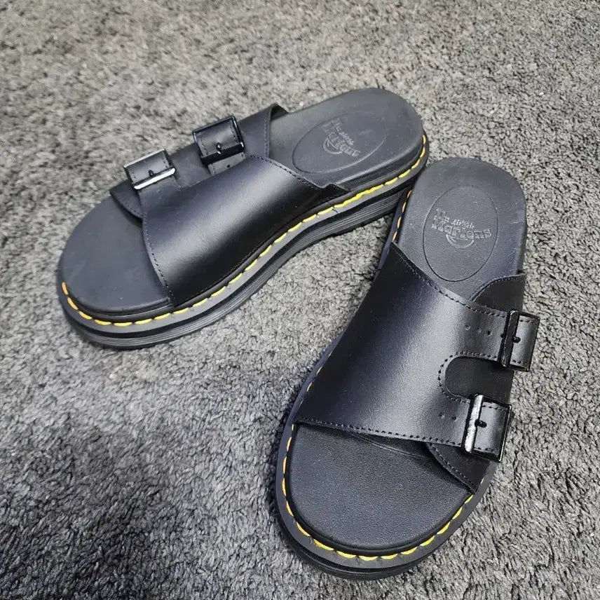 [BUNJANG] Daks Black Hydro Slippers Size EU 41 / UK 7 / 닥스 블랙 하이드로 슬리퍼eu41  uk7 사이즈