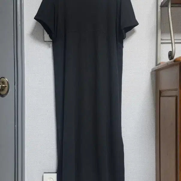 [BUNJANG] DKNY Black Short Sleeve Long Dress / DKNY 블랙 반팔 롱 원피스(66-77)